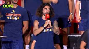 Cucurella canta em festa da Espanha música viral criada por torcedores com provocação a Haaland
