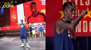 Fã de Neymar, Nico Williams surpreende com 'funk proibidão' do Brasil ao subir em palco da festa da Espanha