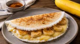 Tapioca com banana e queijo gratinado: a receita saudável que fica dourada e irresistível