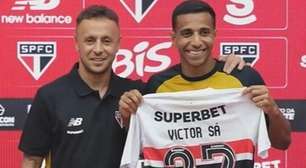 Victor Sá se emociona em apresentação no São Paulo: "É uma honra estar aqui"