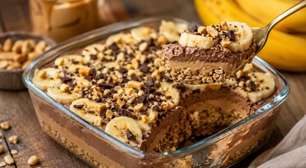 Pavê de amendoim fit que fica incrivelmente cremoso e leva ingredientes simples
