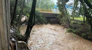 Ponte é interditada em Vila Maria após chuva intensa e prefeitura emite alerta