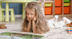 Qual é a importância da ilustração no desenvolvimento da leitura infantil?