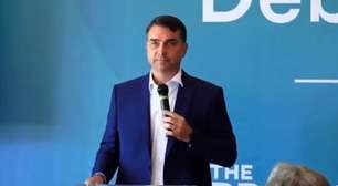 Veja como foi a declaração de Flávio Bolsonaro sobre urnas eletrônicas já desmentida pelo TSE