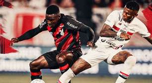 São Paulo toma virada em cinco minutos e perde para o Athletico