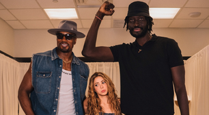Foto de Shakira com jogadores de basquete impressiona pela diferença de altura