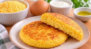 Pão de flocão na frigideira fica pronto em 10 minutos e surpreende pelo sabor