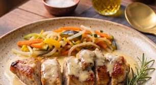 Frango ao limone: receita italiana com molho cremoso
