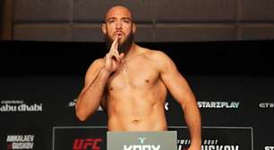 Valter Walker promete nova vitória no UFC Abu Dhabi: "Vai ser assim"