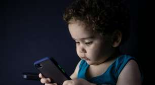 Por que as telas prejudicam o sono do bebê?
