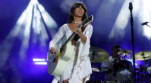 'Choosin' Texas', de Ella Langley, empata nas paradas com 'I Will Always Love You'