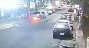 Carro da prefeitura do Rio é atacado com explosivo em Copacabana; suspeitos foram identificados