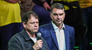 Palanque esvaziado e governador mais ativo: como a vitória de Tarcísio em SP pode interferir na corrida presidencial entre Flávio e Lula