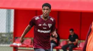 Com profissionais, São Paulo tropeça no sub-20