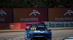 Felipe Baptista vence a corrida principal da Bradesco Stock Pro S