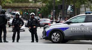 Homem detido em Paris após atacar mulheres a facadas