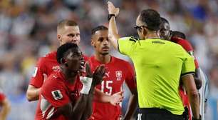 Ifab aponta "erro" do VAR em expulsão de jogador da Suíça contra a Argentina