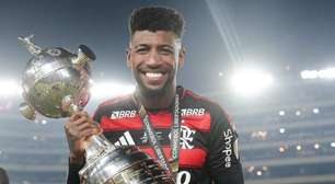 Emerson Royal se declara ao Flamengo ao completar um ano de clube