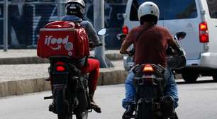 Prefeitura e iFood assinam termo de cooperação para fortalecer a segurança de motociclistas em Porto Alegre