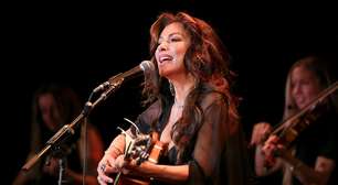 Shania Twain finalmente realiza a apresentação dos seus sonhos: um pequeno bar de bairro em Toronto