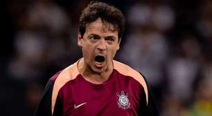 Fernando Diniz é denunciado pelo STJD e pode desfalcar o Corinthians