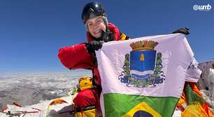 Olivia Bonfim escala Everest e Lhotse e entra no Guinness