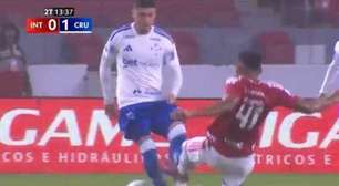 VÍDEO: Áudio vazado revela pedido de desculpas de Victor Gabriel a Gabriel Pec após lance que causou lesão