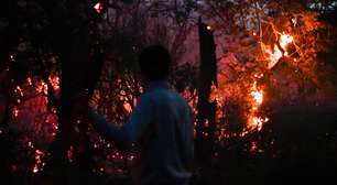 Helicóptero de combate a incêndios cai na Argentina e deixa 7 mortos