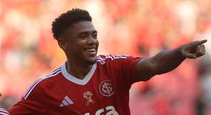 STJD suspende jogador do Internacional após lance em partida do Brasileirão