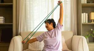 Fortaleça os músculos na terceira idade com 4 exercícios simples