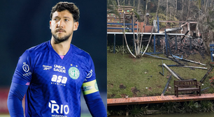 Ex-goleiro do Corinthians tem casa destruída por incêndio