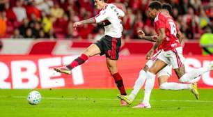 Tozza na área: Jardim destrói o pouco que ainda se tinha do time de Filipe Luís