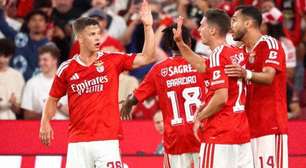 Benfica goleia St. Gallen com quatro de Pavlidis e avança na Liga Europa