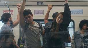 A polêmica do metrô vazio em 'Quem Ama Cuida': cena de Adriana com o irmão em transporte público de São Paulo divide opiniões na web. 'É novela, não é documentário'