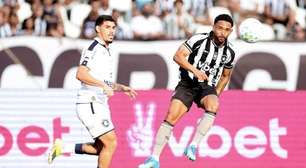 Vitinho: "Botafogo poderia estar bem melhor no Brasileiro"
