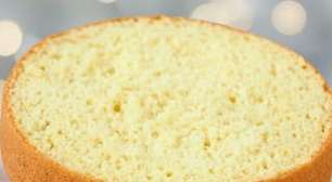 Bolo sem trigo com 4 ingredientes: fácil, leve e fofinho