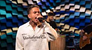 Sonora Apresenta: Gaab faz show intimista, revela sonho de gravar com Seu Jorge e cita Rodriguinho como referência