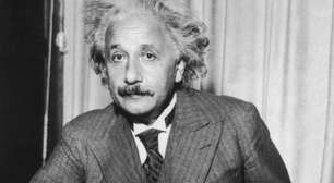 Albert Einstein, físico: "Uma vida calma e modesta traz mais felicidade do que a busca do sucesso combinada com uma constante inquietação"