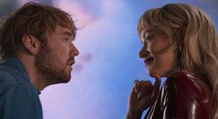 Ator revela obsessão por Olivia Wilde, colega de 'I Want Your Sex', na infância