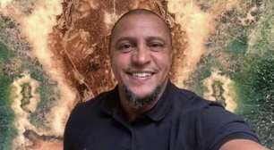 Roberto Carlos pede desculpas ao Palmeiras por ter jogado no Corinthians