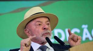 Em meio à eleição mais acirrada que já enfrentou, Lula se lança à 'última dança' e oficializa candidatura em São Paulo