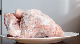 Comprou frango para o mês todo? Veja quanto tempo ele dura no freezer