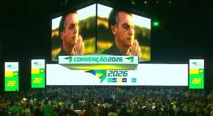 Alvo de Moraes, Flávio participa de convenção do PL em SC e exibe novo vídeo com voz e imagens de Bolsonaro