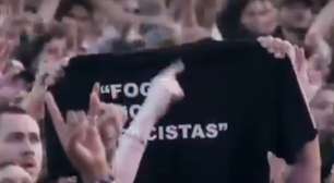 "Fogo nos Racistas": camisa do Black Pantera aparece em show do Turnstile no Lolla Chicago