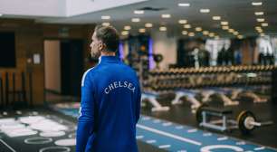 Chelsea anuncia contratação de ex-capitão do Liverpool
