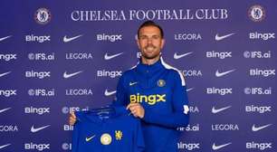 Chelsea anuncia a contratação de Henderson
