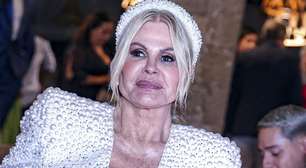'Não pude pagar o babado no PIX': aos 70 anos, Monique Evans revela mini-lifting facial e situação inusitada no banco