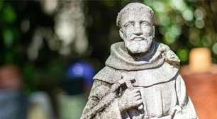 Os 12 Livramentos de São Bento: guia de proteção espiritual e paz interior