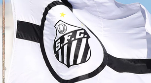 Que situação! Ele deixou o Santos e agora foi demitido no exterior
