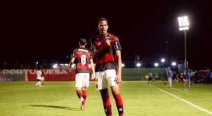 Flamengo negocia saída de dupla do sub-20